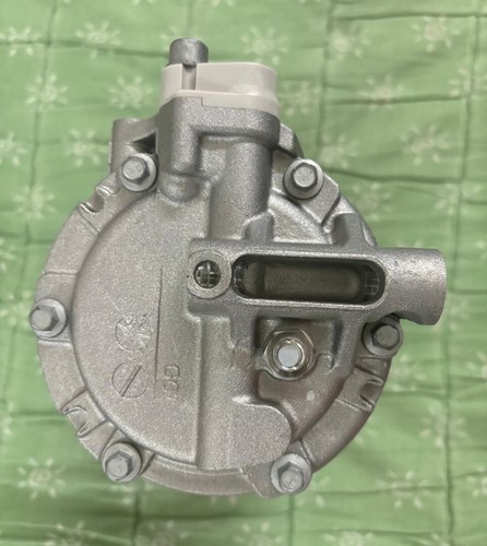 BMW Hybrid Electric AIRCOND Compressor F45 F30 G20 G21 F18 G30 G38 G11 G01 F15 - Picture 2 of 8