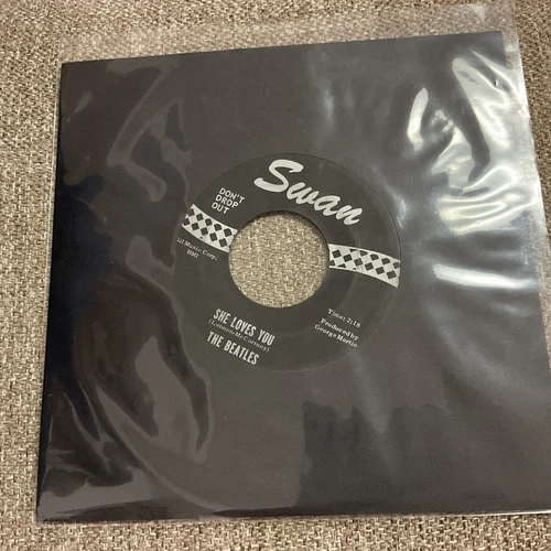 THE BEATLES SHE LOVES YOU/I'LL GET YOU 45 rpm SWAN LABEL World Ship *READ* BIN