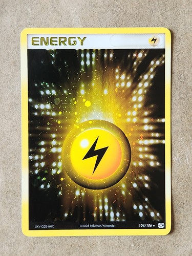 Lightning Energy 104/106 Holo Rare SWIRL 2005 Pokemon EX Emerald LP+