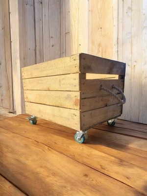 Vintage Holz Apfel Obstkiste Box Shabby Chic Aufbewahrung - MIT RÄDERN & GRIFFEN