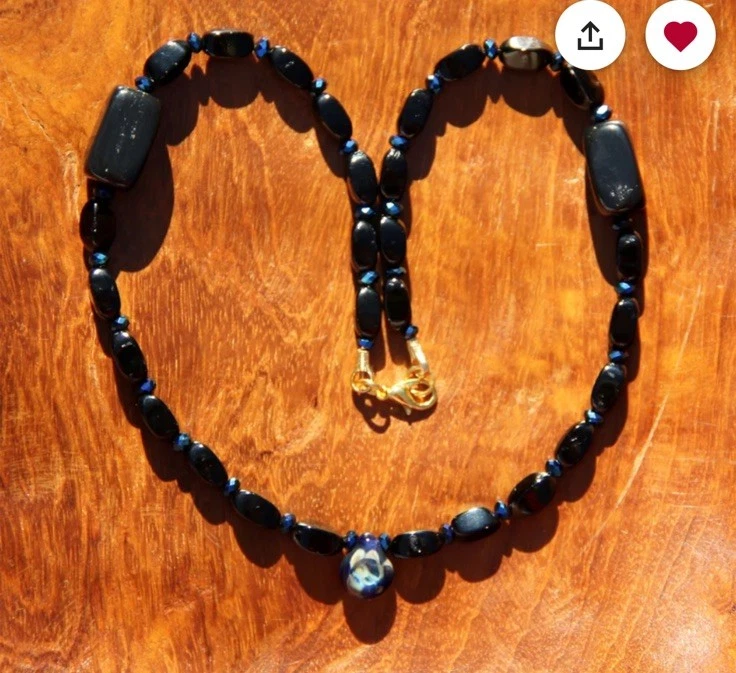 Collar Talismán Giorgio Tsoukalos Itty Bitty Antiguos Extraterrestres ÚNICO EN SU CLASE DIFÍCIL DE ENCONTRAR Raro Foto 2 de 4