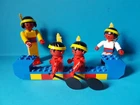 Lego Homemaker Big Head Figures Indians 215 Red Indians from 1977 1970s
