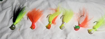 Hand tied 3/8oz Bucktail fishing jigs. Various colors. lot b