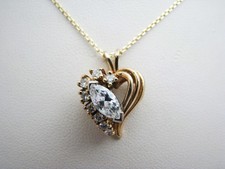 b161 Stunning 14kt Yellow Gold Diamond Heart pendant with chain