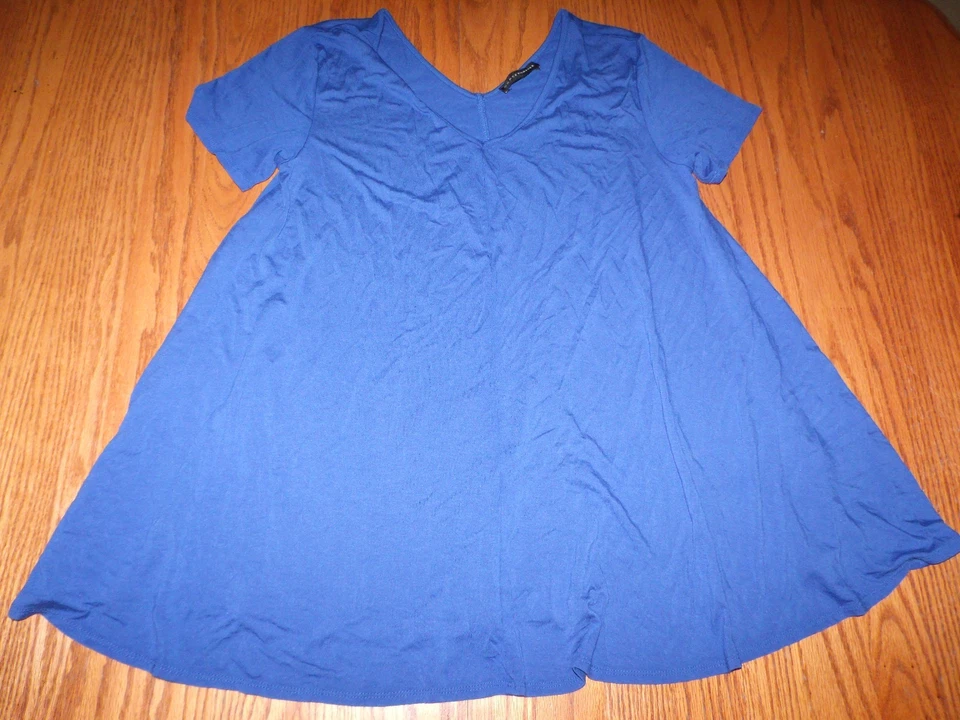 全新 女式 Grace Elements 短袖秋千上衣锦缎蓝色 V 领 V 背 S — 第 2/3 张图片