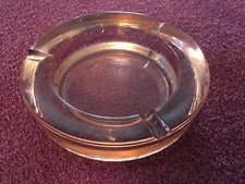 light ambor color glass ash tray 
