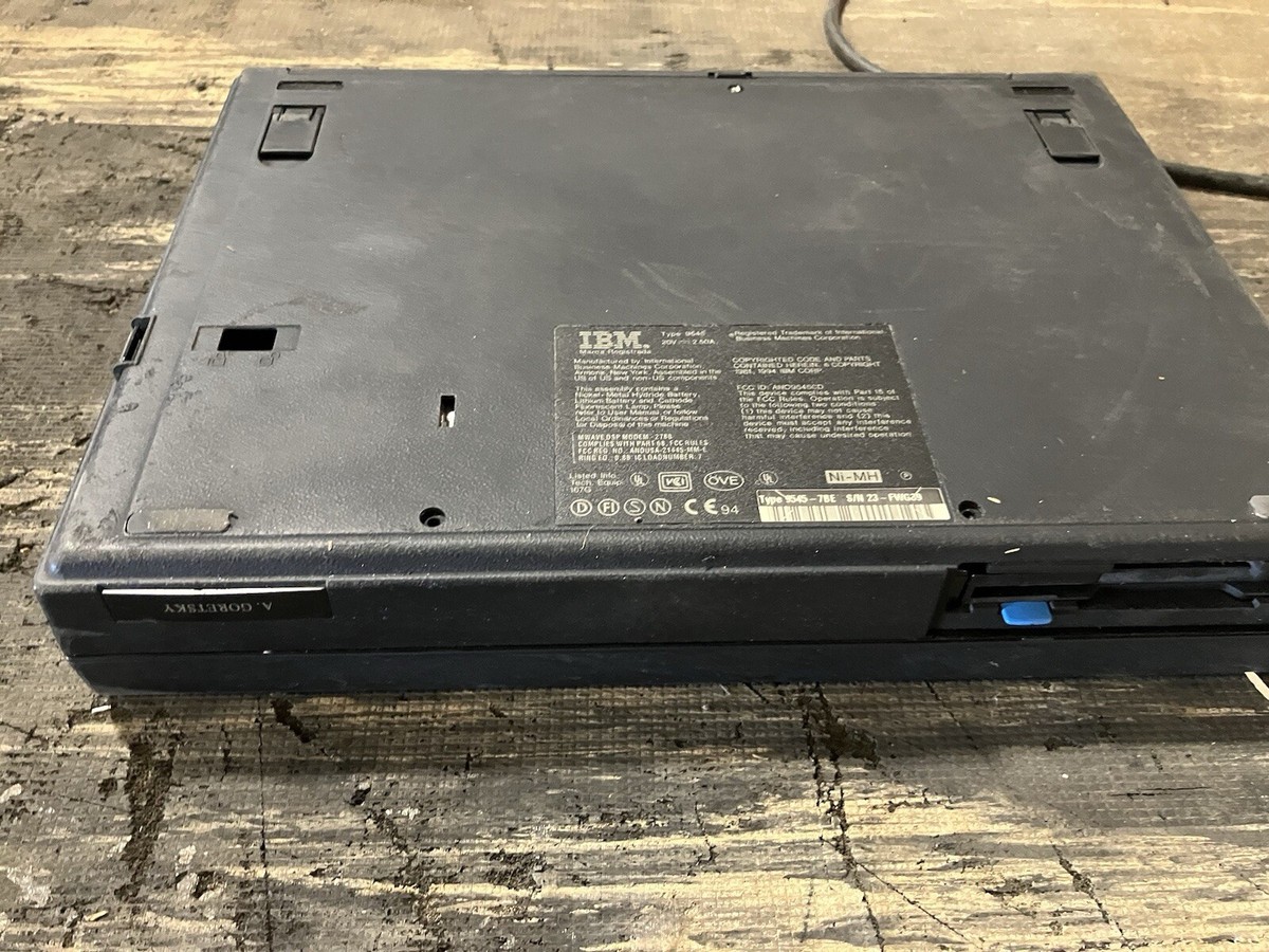 4台IBM PS/55note N23SとThinkPad Type 9545 IBM 9545-F0C Thinkpad Laptop 755C - Sold for Parts