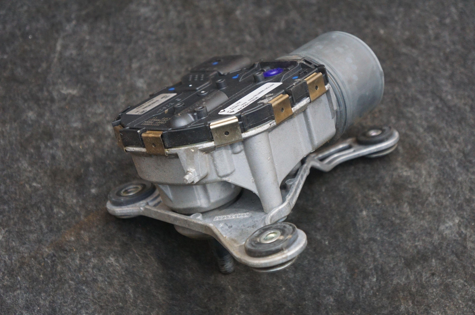 Front Right Windshield Wiper Motor OEM MY83-17504-AA Aston Martin Dbx 707 20-23
