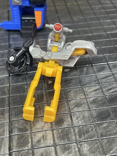 Transformers Armada SIDESWIPE w/NIGHTBEAT Mini-Con Action Figure - Picture 6 of 6