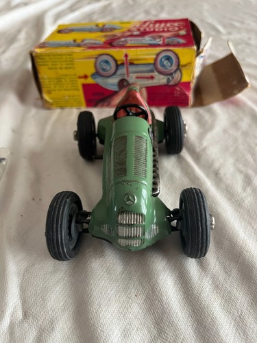 Schuco Studio 1050 tin windup '36 Mercedes Benz Grand-Prix racer 1960s working - Picture 5 of 12