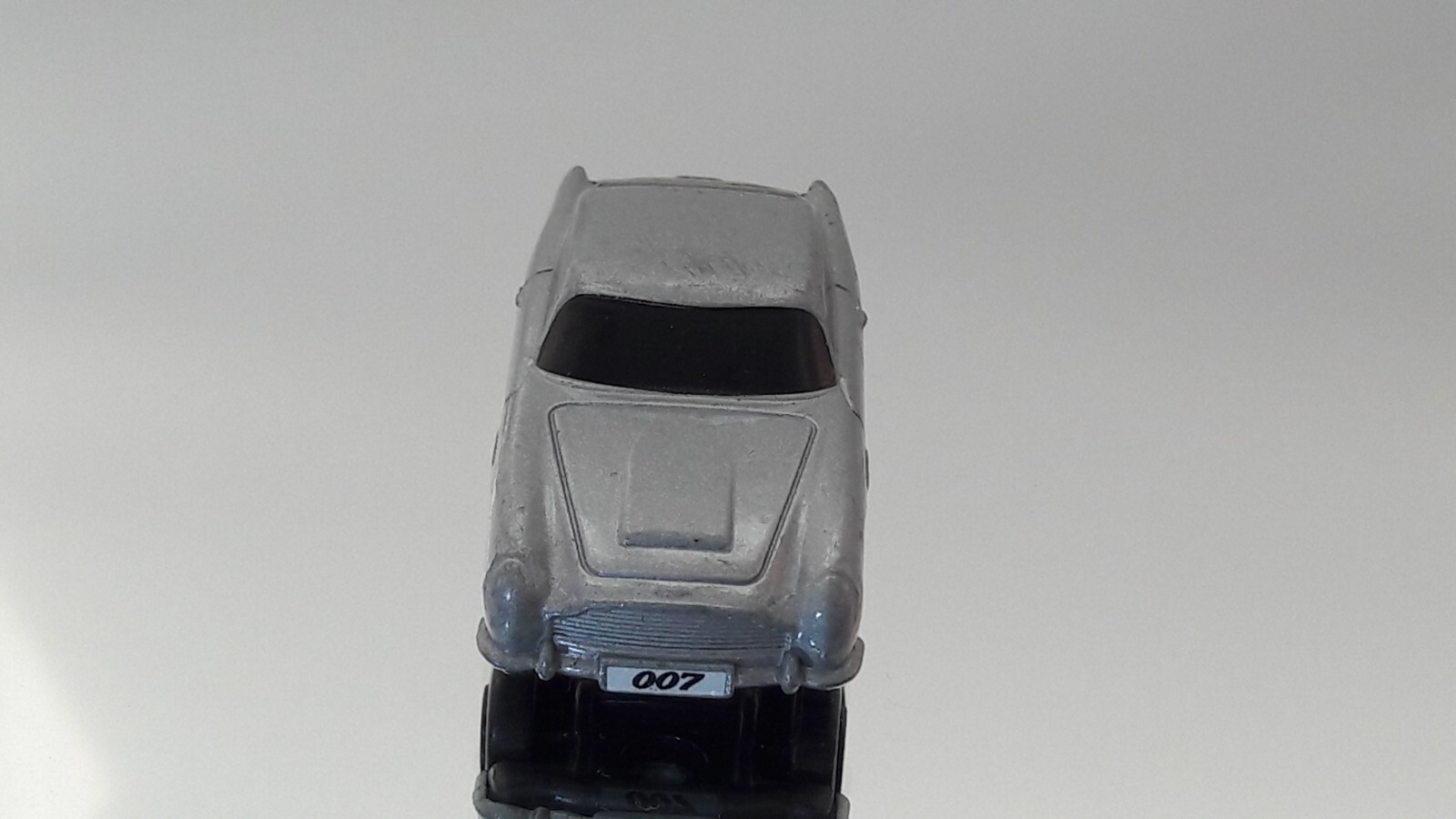 Picture 2 of 9