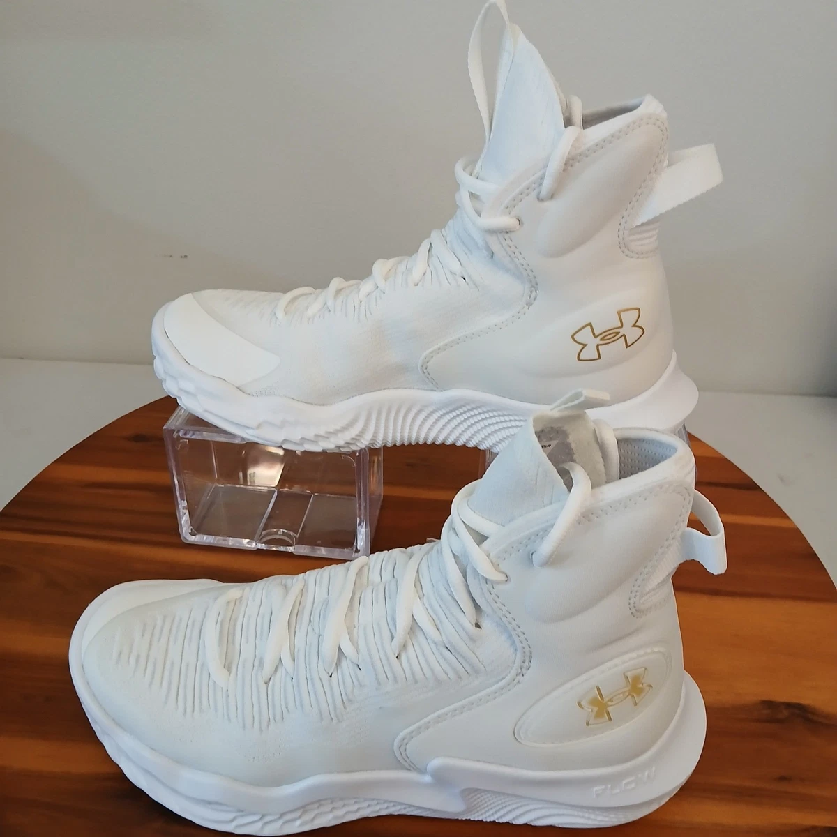 Under Armour Flow Breakthru 4 Basketball Shoes White Gold 3027084-100 Mens 10 Under Armor Flow Breakthru 4 Gold, Black & White Women main image 3