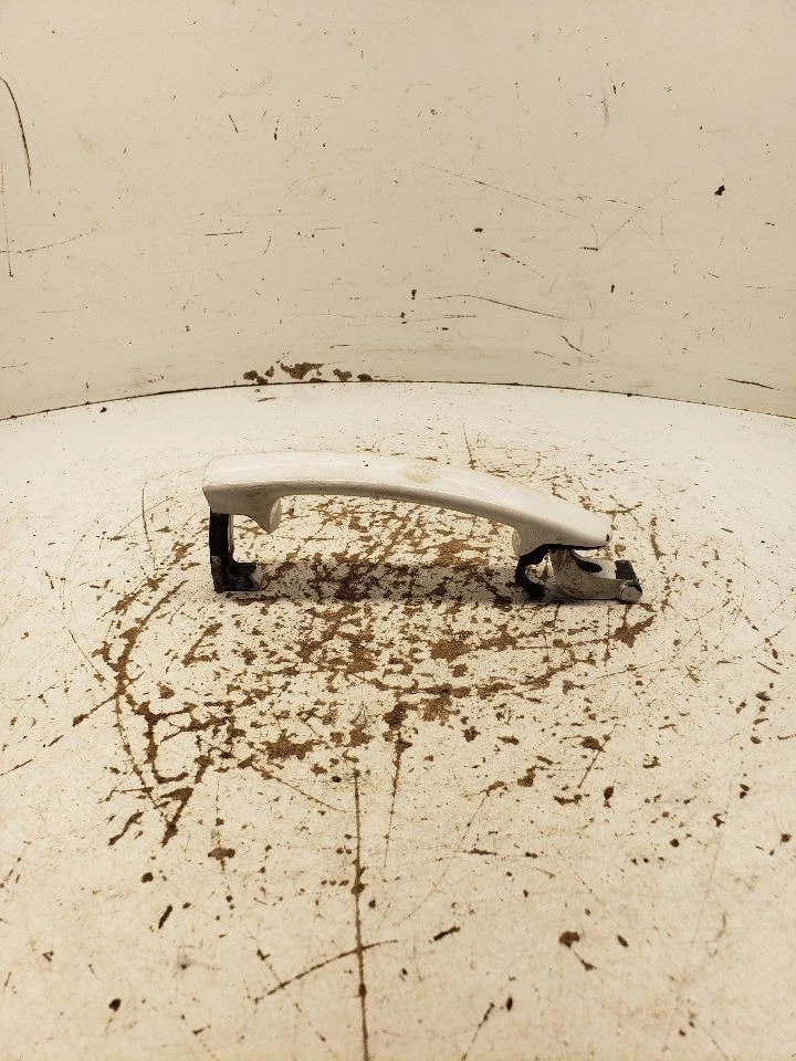 Pintura exterior de manija de puerta a juego con delantera para 11-18 JETTA 1360481 Foto 2 de 4