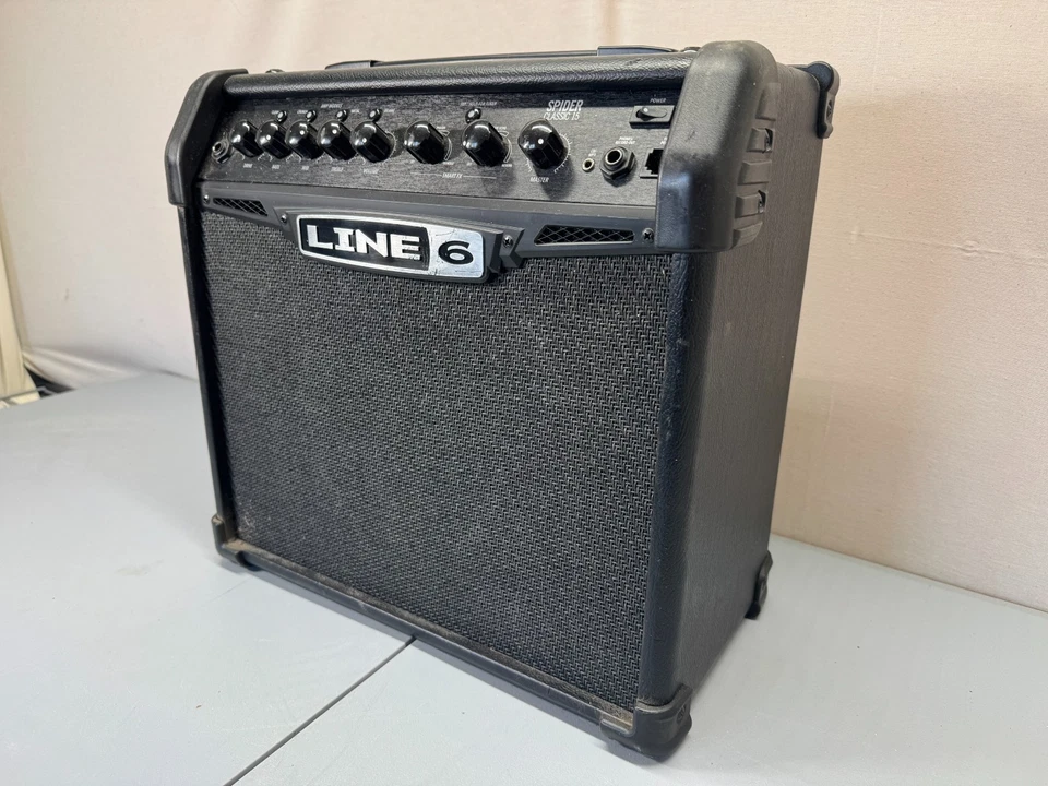 Line 6 Spider Classic 15 Guitar Amp Electric Amplifier Practice Combo Bass Music - Image 3 of 4