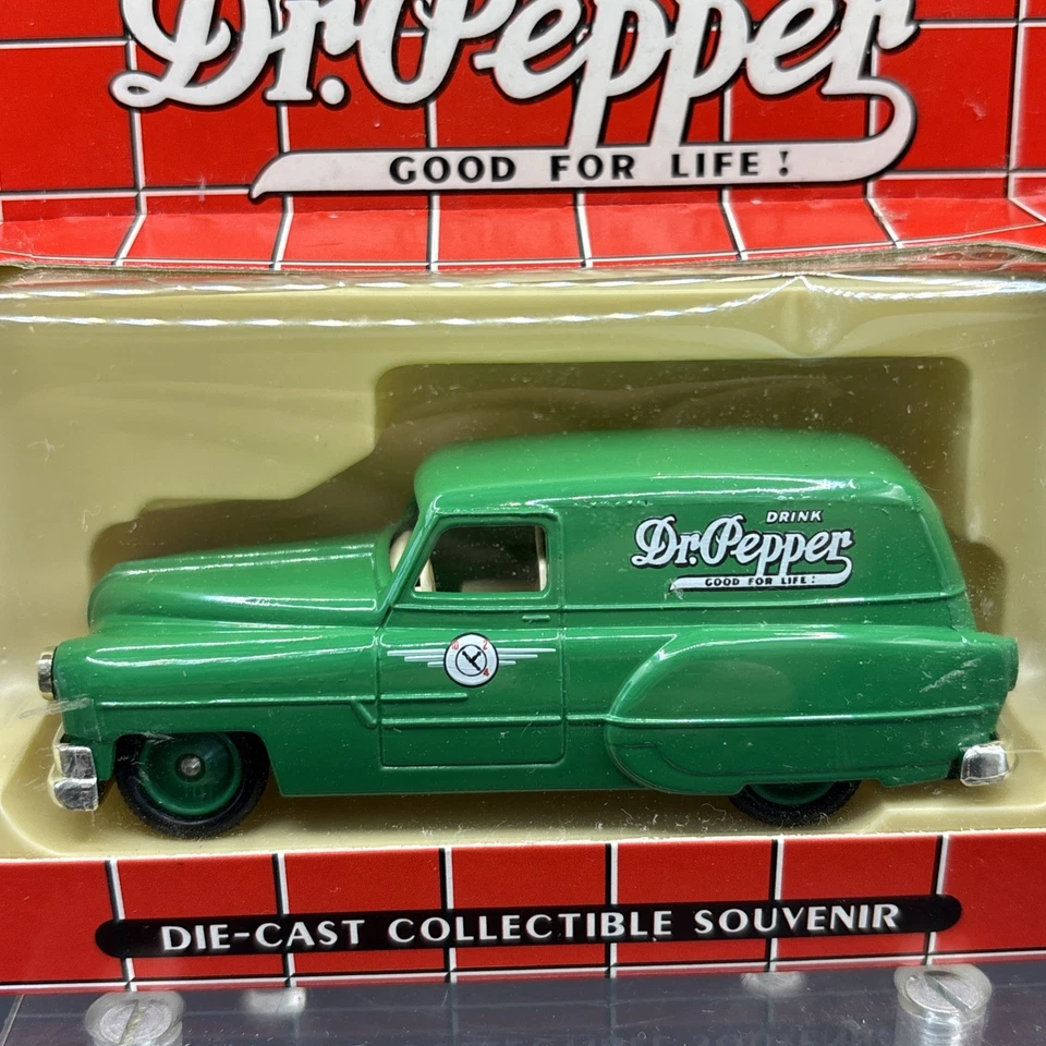 Lledo Nº 61006 Diecast Coleccionable Souvenir Verde Delivery Van Dr Pepper Foto 2 de 4