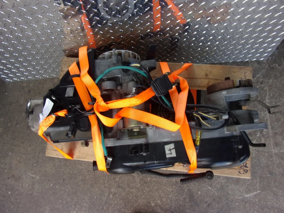 793 B KYMCO SUPER 8 150 2018 OEM ENGINE Q 217 R - Image 2 of 4