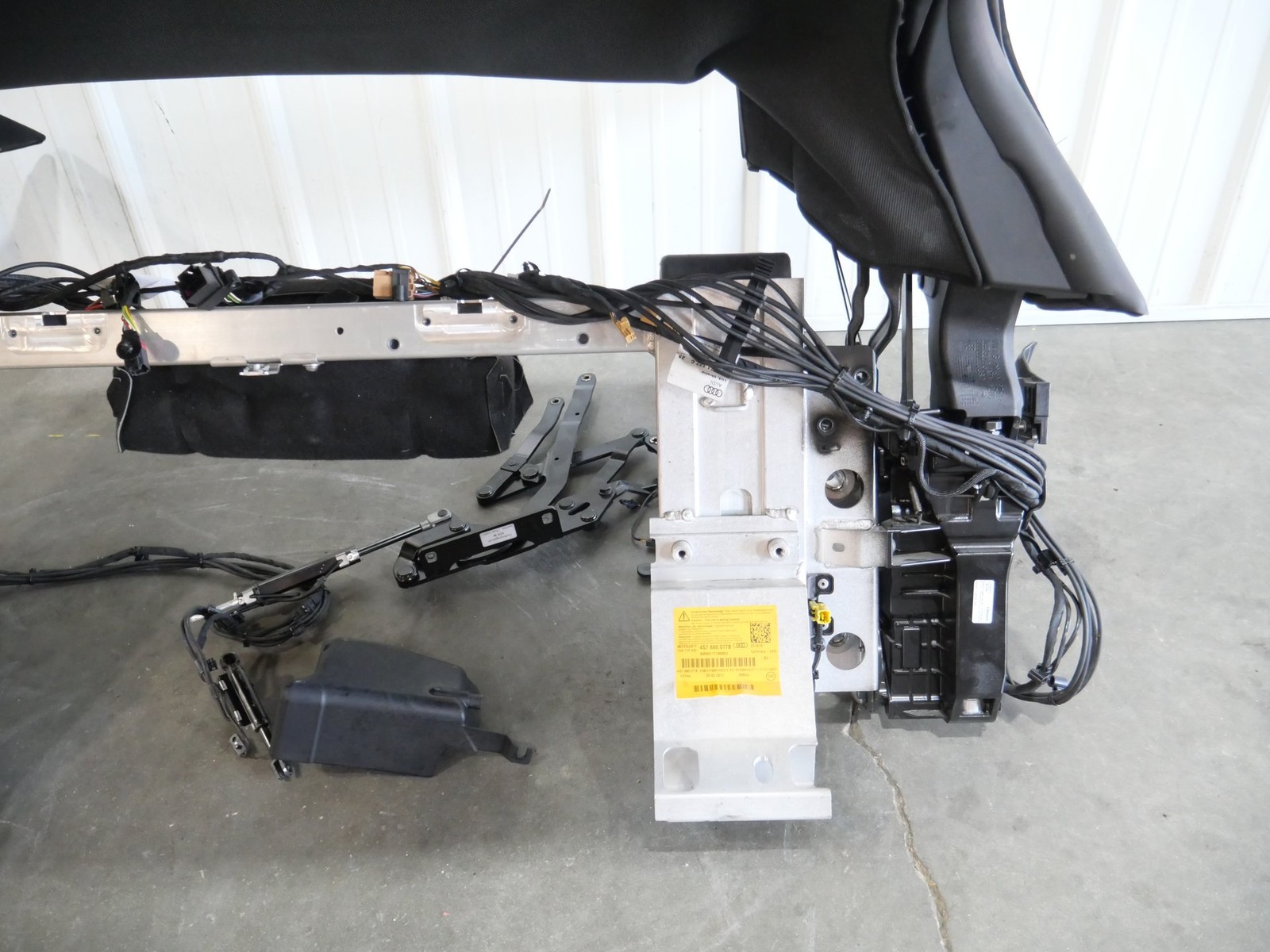 Audi R8 Spyder 2017-2023 Convertible top P/N 4S7871009