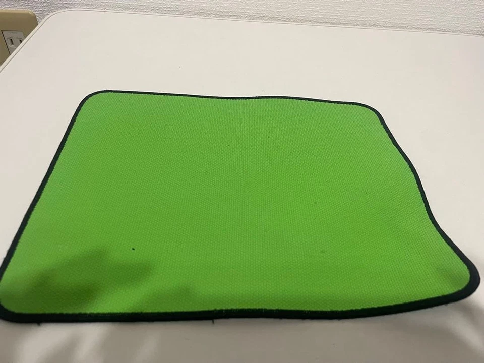 Razer Gaming Mouse Pad Black with Green Logo Non-Slip Standard Size - Image 2 of 2