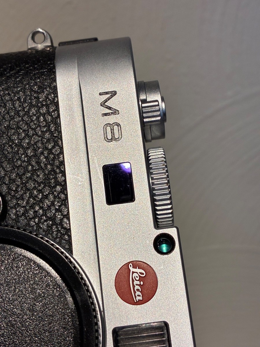 Leica M8.2 10mp Mirrorless Digital Camera Silver Chrome *excellent