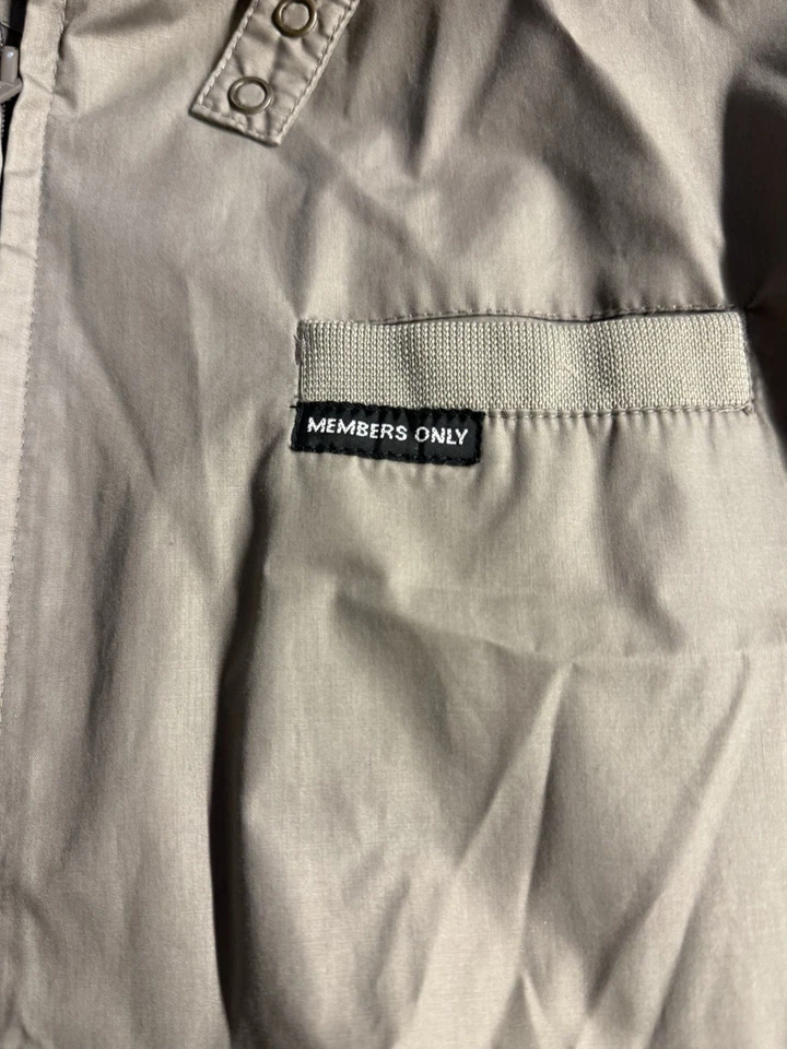 Chaqueta vintage solo para miembros Foto 4 de 4