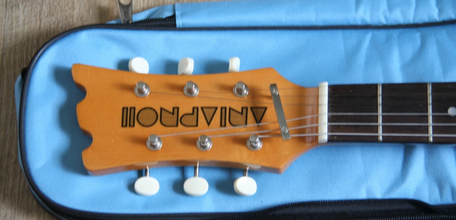Picture 2 of 8
