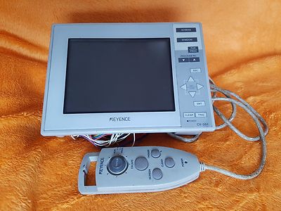 Keyence CV-551 Controller Display inkl. Bedienkonsole