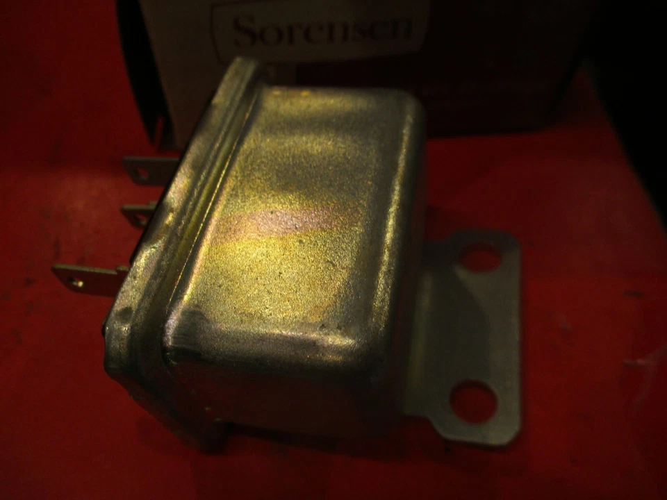 BUICK-CHEVROLET-JEEP-AMC-1964-1977 NUEVO Relé de bocina y relé de soplador Foto 3 de 3