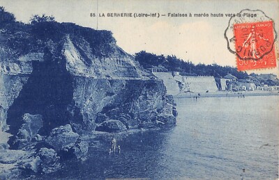 Old postcard 44 LA BERNERIE / CLIFFS IN TIDE HAITE TOWARDS THE BEACH