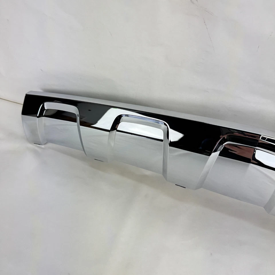 Parachoques delantero Chevrolet Equinox 2010-2015 moldura cromada inferior OEM 25798760 Foto 4 de 4