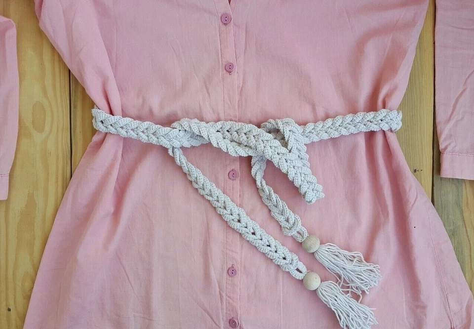 Cinturón envolvente de cuerda de ganchillo marfil, cinturón trenzado con borla y cuentas retorcidas para mujer Foto 3 de 4