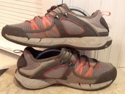 amphibian hiking shoes