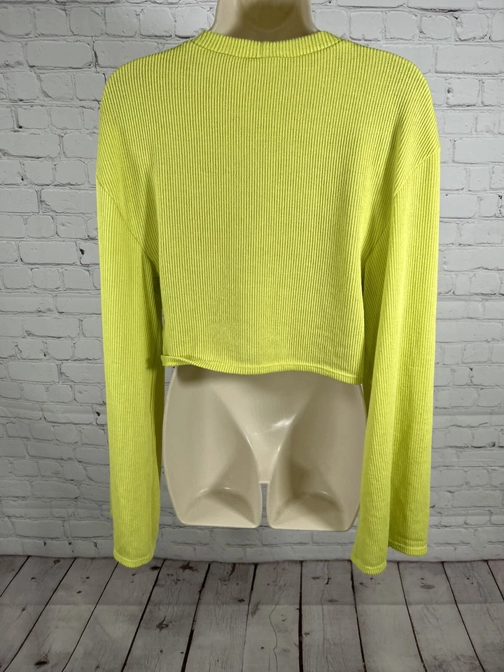 Suéter tejido tela reciclada manga larga recortado verde neón Urban Renewal EE. UU. M Foto 4 de 4