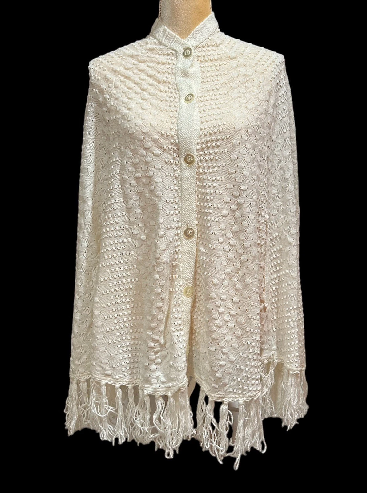 Vintage Knit Acrylic Poncho Cape Shawl Fringe Cottage Boho Ivory Womens One Size