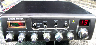 TEXAS RANGER TR 966 AM SSB CB RADIO TRANSMITS METER SHOWS REC. NO AUDIO