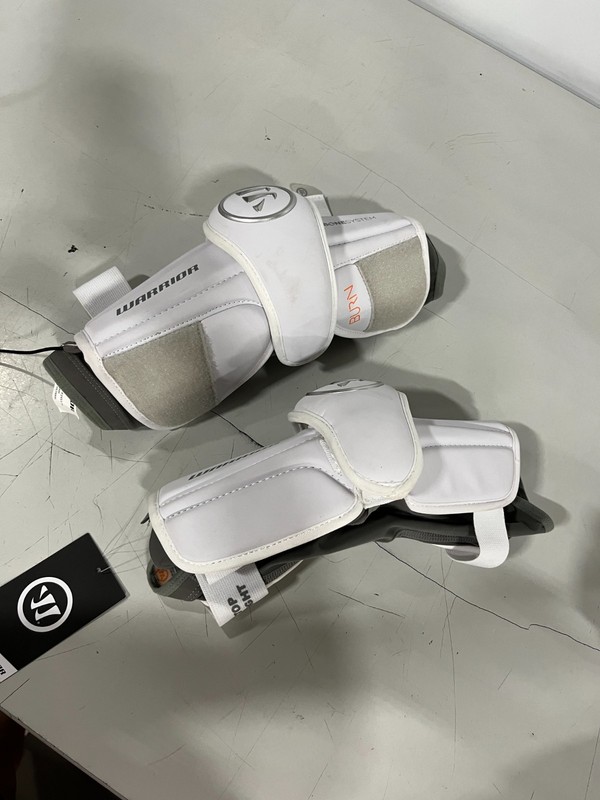 Warrior Burn Lacrosse Arm Pads Size L White/Gray BAP1WHL Bone System NEW