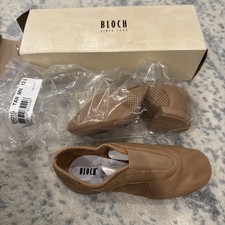Bloch Flow Slip On Dance Shoe S0431G Tan Size 12.5 Girls