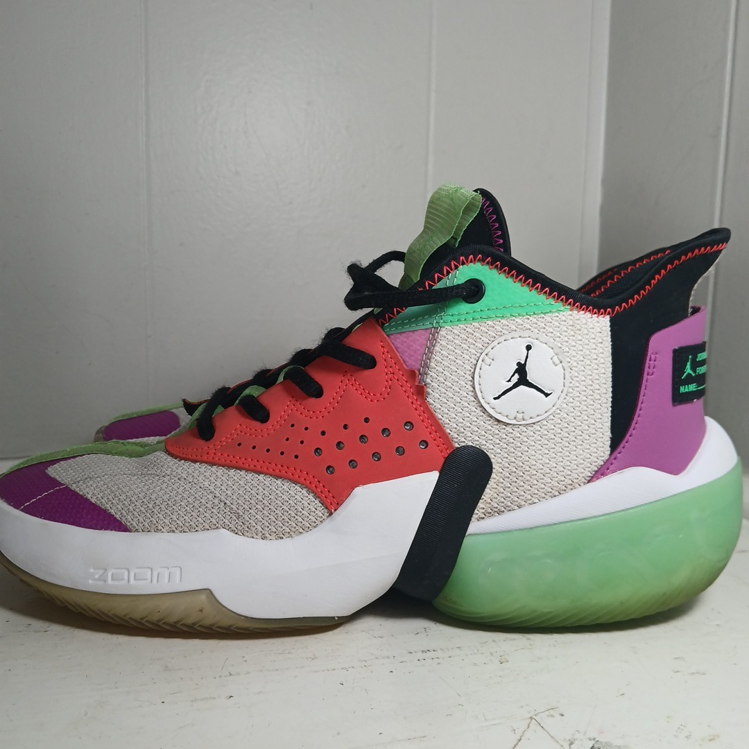 NIKE Air Jordan React Elevation White Hyper Viole… - image 2