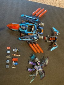 LEGO NEXO KNIGHTS: Clay's Falcon Fighter Blaster (70351) + Set 70364 Aarons Mech