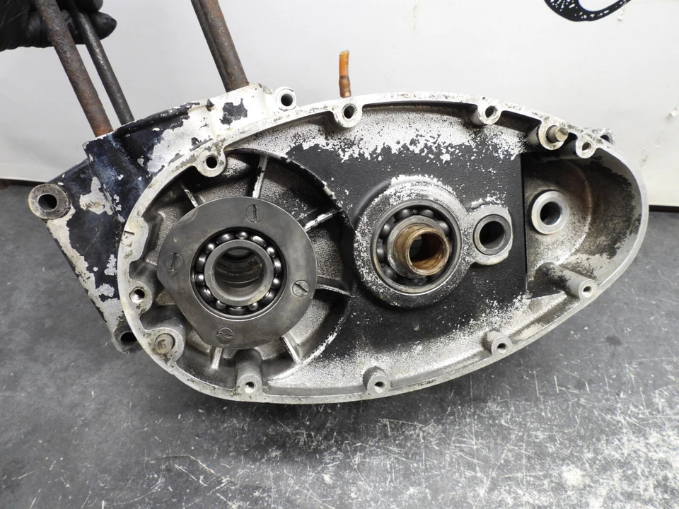 Husqvarna 360 Cross Sportsman 1968-70 fundas de motor principal 2803 Foto 3 de 4