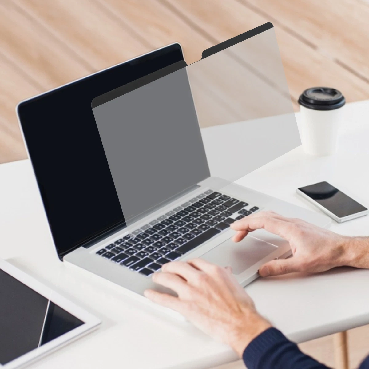 Screen cover for laptop deals