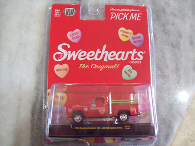 M2 Machines 1:64 1978 Dodge Adventure 150 Li l Express Truck Sweetheart