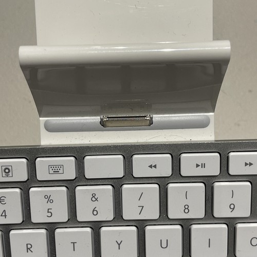 APPLE IPAD KEYBOARD 30-pin Dock FOR IPAD 2,3rd Generation - Afbeelding 2 van 9