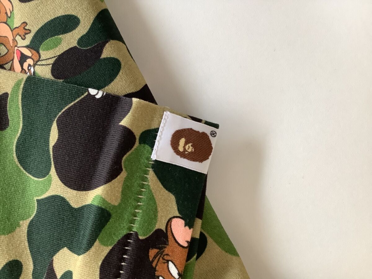 Authentic a bathing ape bape x Tom and Jerry camo tee t Authentic a bathing ape bape x Tom and Jerry camo tee t