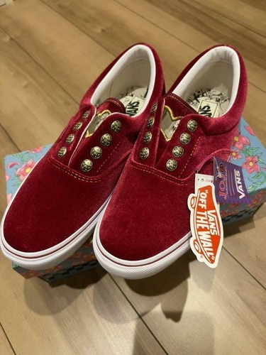 jojo x vans