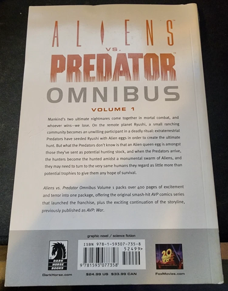Aliens vs. Predator Omnibus Volume 1 Vol Dark Horse Comics - Image 2 of 3