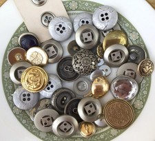 75 g Vintage Preloved Knöpfe in Gold und Silber verschiedene gemischte Knöpfe