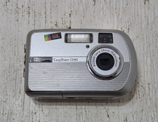 Kodak EasyShare CD40 4.0 MP Digital Camera Silver Powers On 35mm Used AS IS