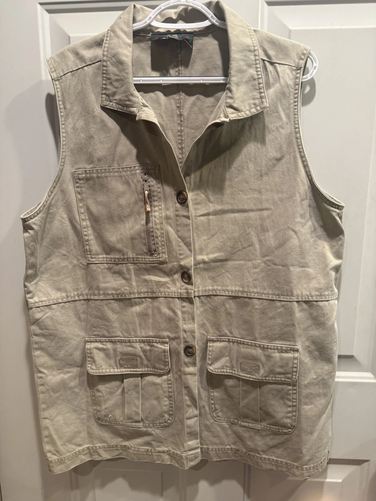 Orvis Fishing Vest Size L
Opens in a new window or tab