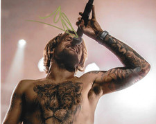 * CALEB SHOMO * signed 8x10 photo * BEARTOOTH * COA *