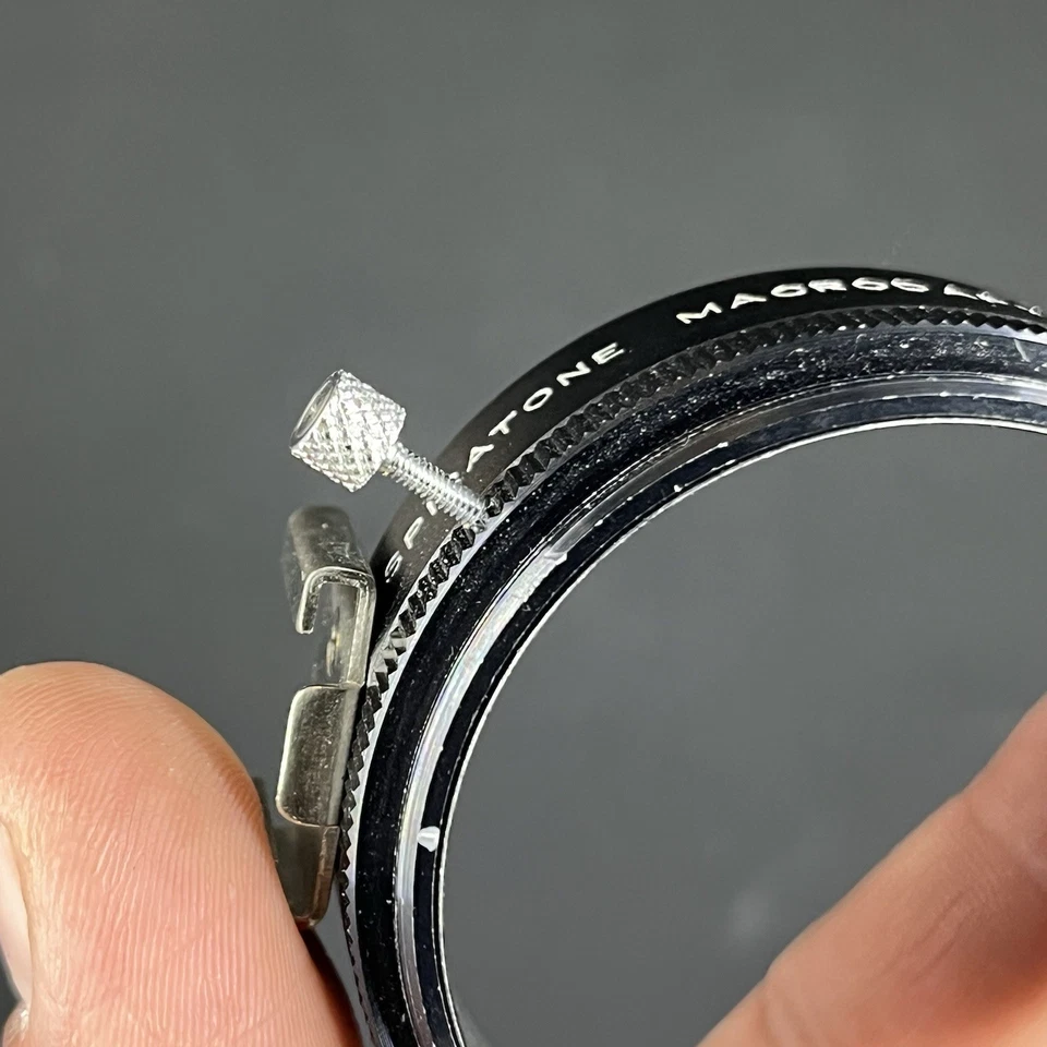 MACRO ADAPTER with 2 FLASH METAL SHOES ROTATING MOUNT 55mm SIZE by SPIRATONE - Image 4 of 4